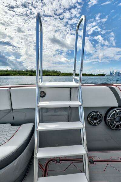 43ft Midnight Express Yacht For Sale