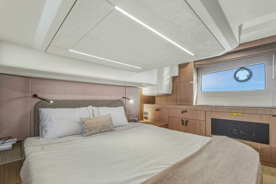 New Prestige F4 3 43ft Prestige Yacht For Sale
