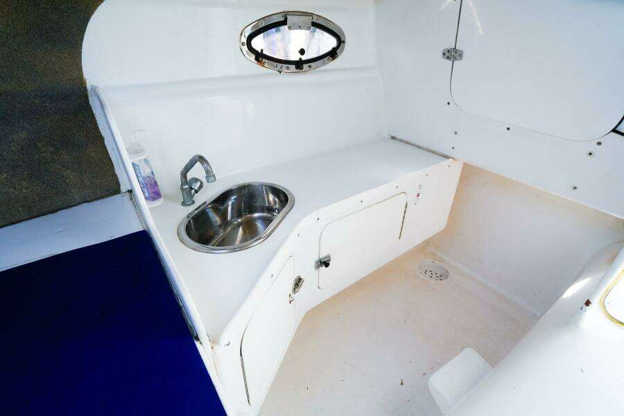 BOBCAT 30ft Powercat Yacht For Sale