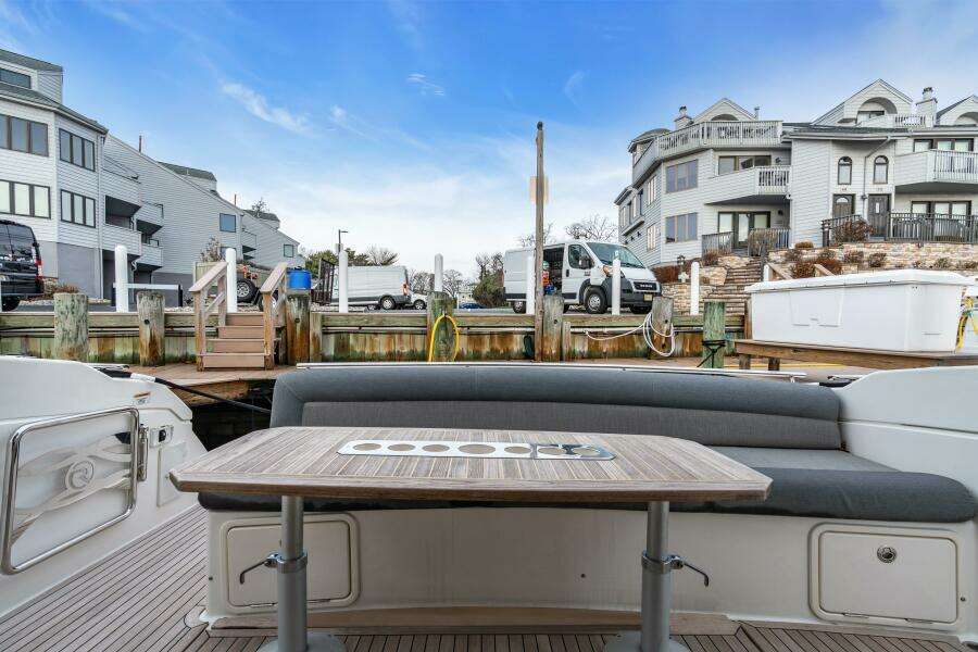 AYEROLLER 44ft Riviera Yacht For Sale