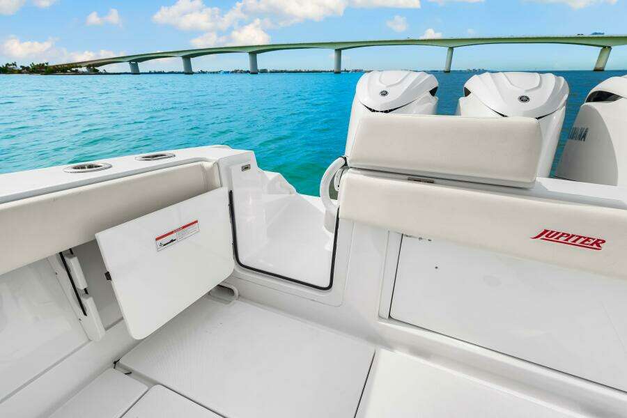 Ursus 34ft Jupiter Yacht For Sale