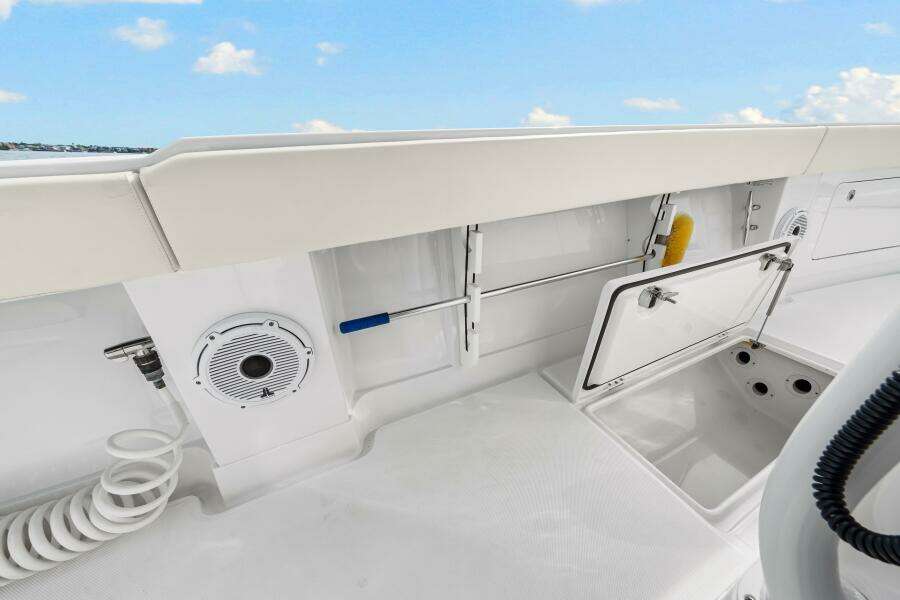 Ursus 34ft Jupiter Yacht For Sale