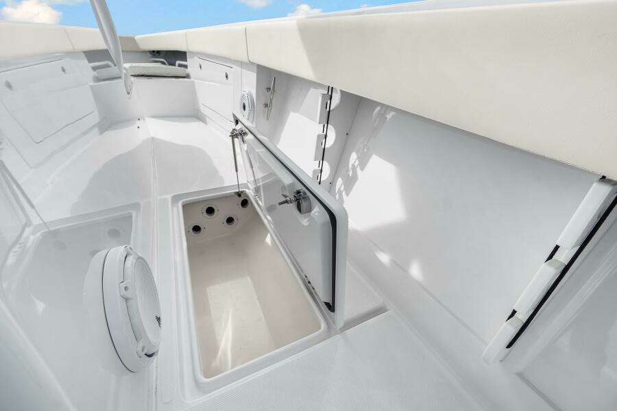 Ursus 34ft Jupiter Yacht For Sale