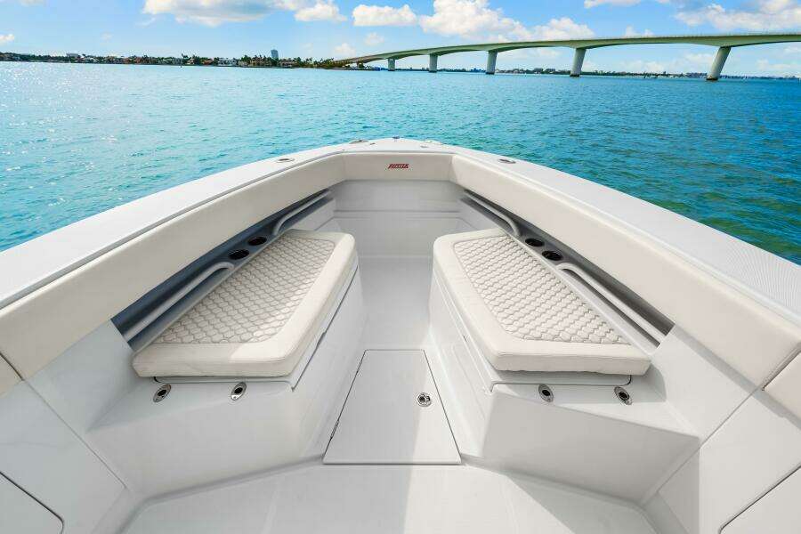 Ursus 34ft Jupiter Yacht For Sale