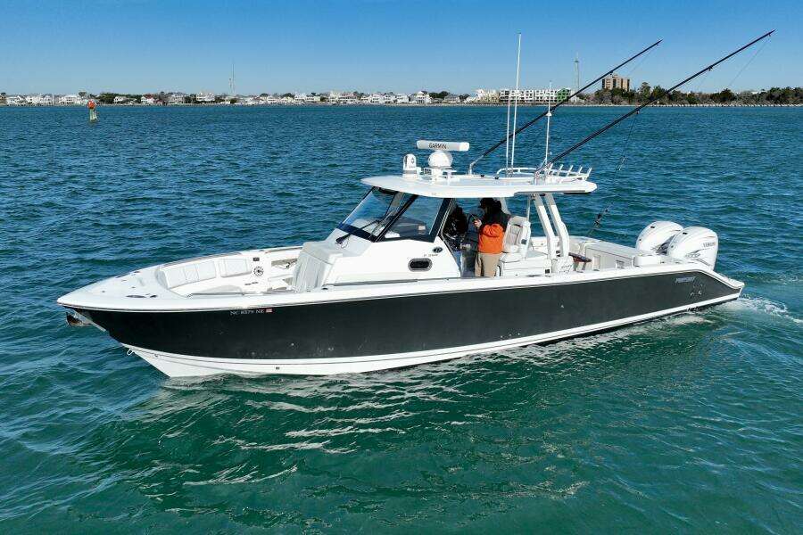 35ft Pursuit Yacht For Sale