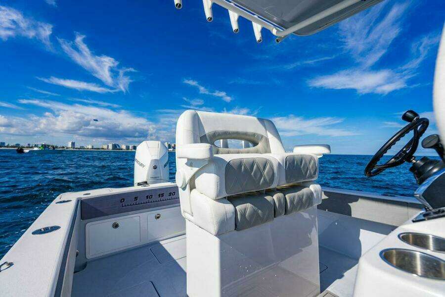 23ft Reef Runner Yacht For Sale