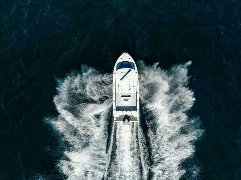 23ft Reef Runner Yacht For Sale