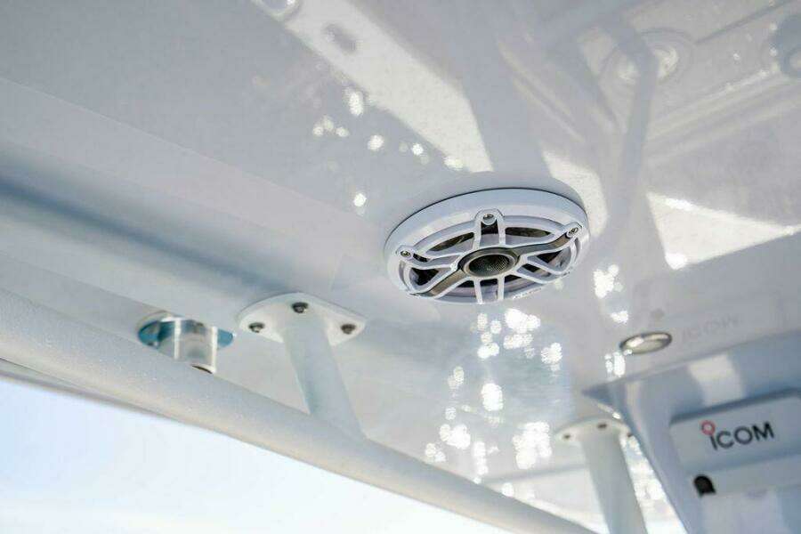 23ft Reef Runner Yacht For Sale