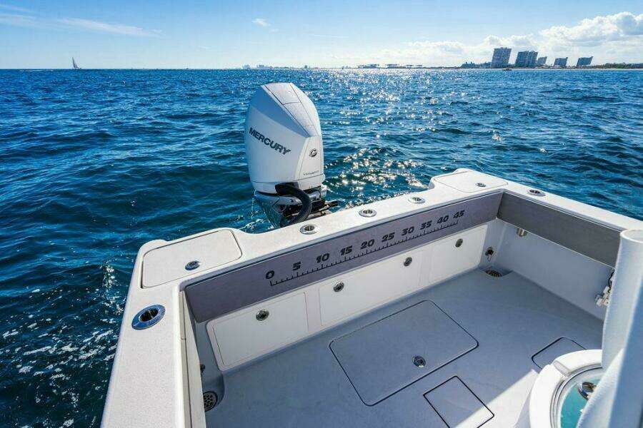 23ft Reef Runner Yacht For Sale