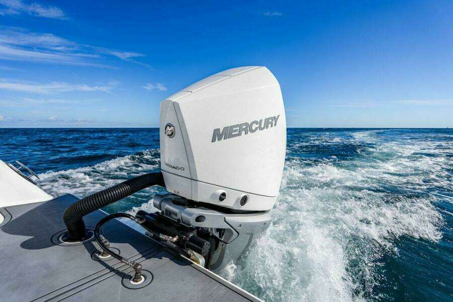 23ft Reef Runner Yacht For Sale