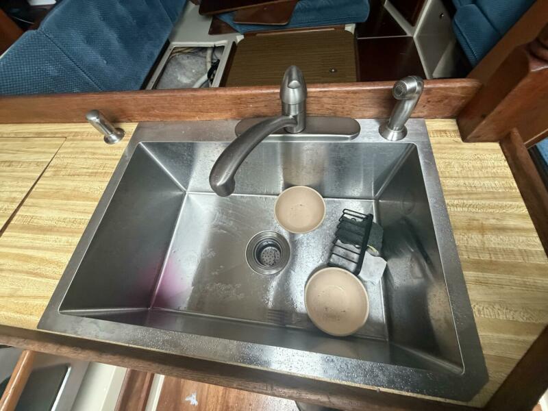 36' 1985 Catalina Catalina 36-1