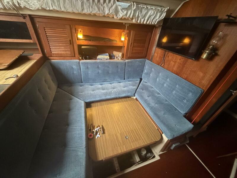 36' 1985 Catalina Catalina 36-1