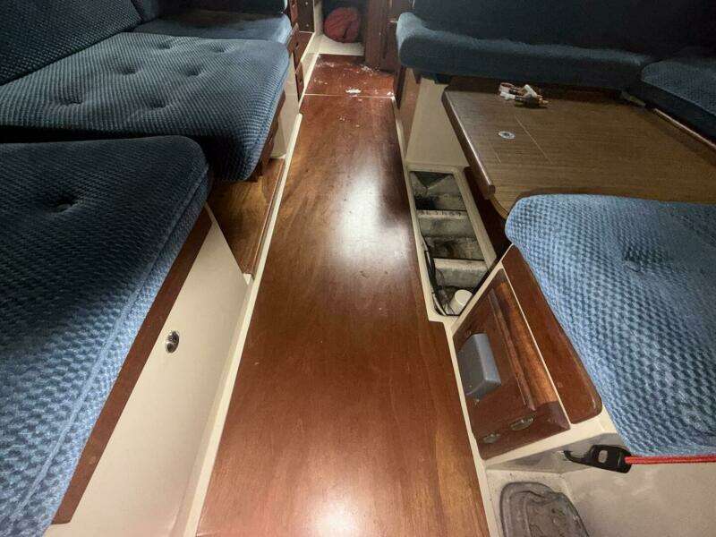 Unsightly 36ft Catalina Yacht For Sale