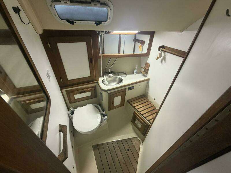 Unsightly 36ft Catalina Yacht For Sale