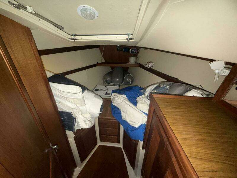 Unsightly 36ft Catalina Yacht For Sale
