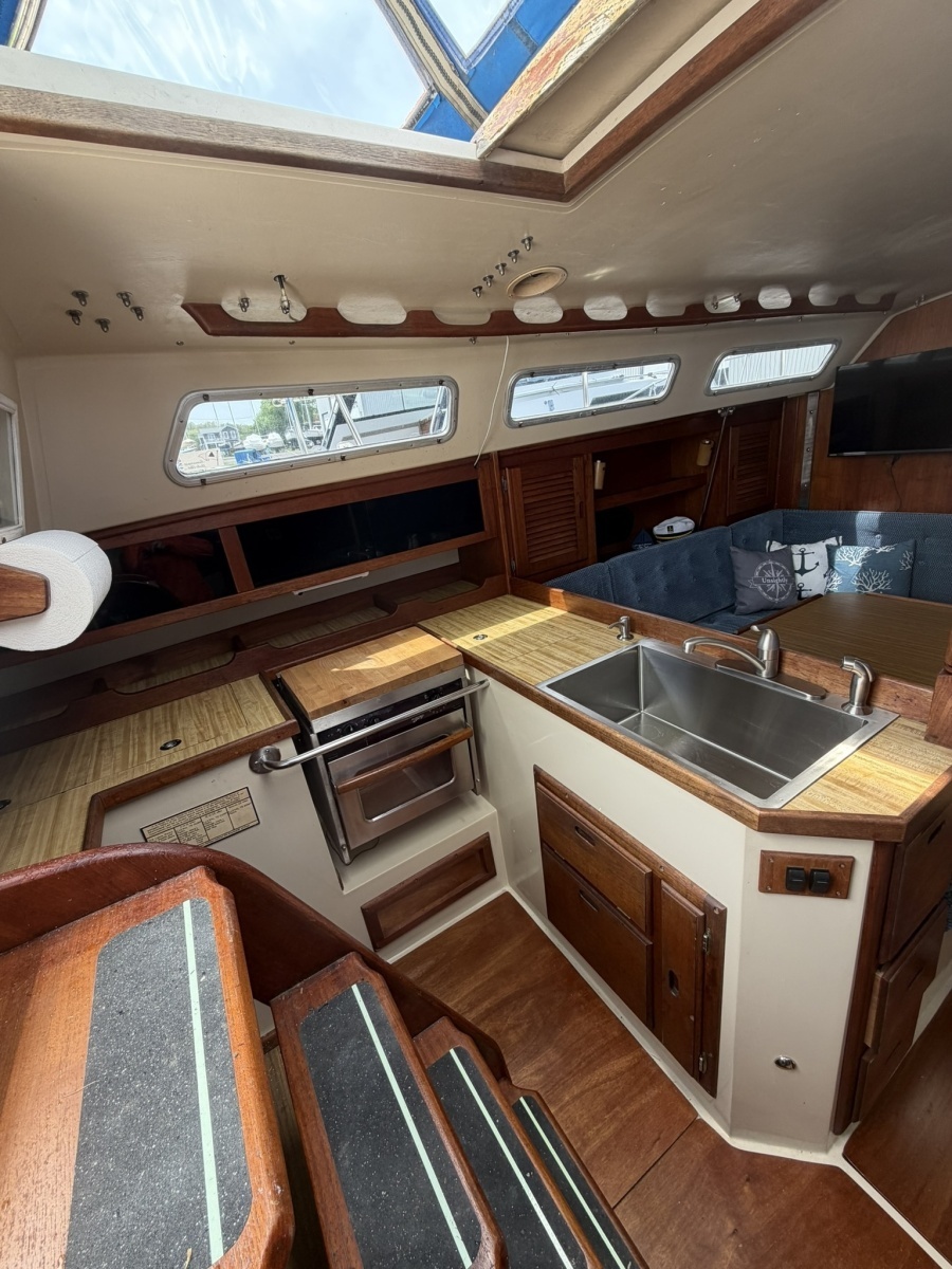 1985 Catalina Catalina 36-1