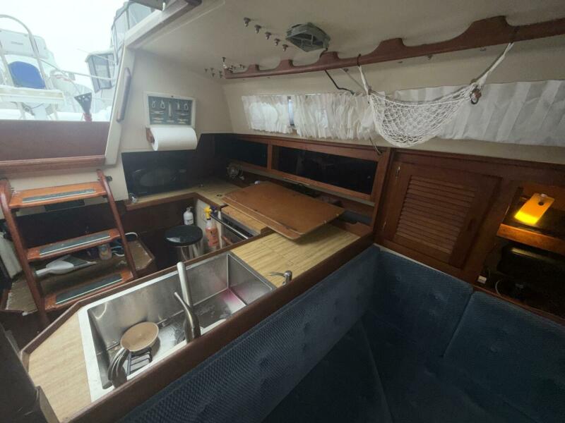 36' 1985 Catalina Catalina 36-1