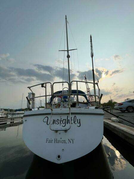 Unsightly 36ft Catalina Yacht For Sale