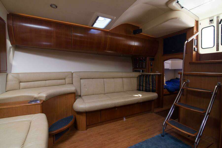 Luhrs 37 Date Night Keeping It Reel - Interior Cabin