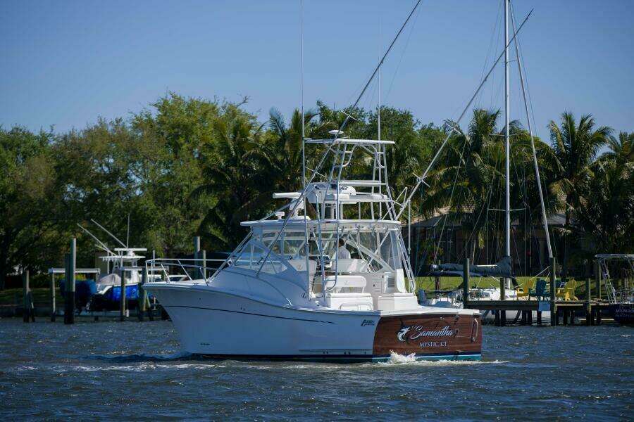 Luhrs 37 Date Night Keeping It Reel - Exterior Profile