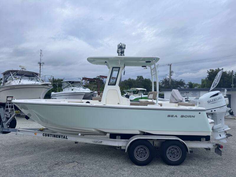 22ft Sea Born Yacht For Sale