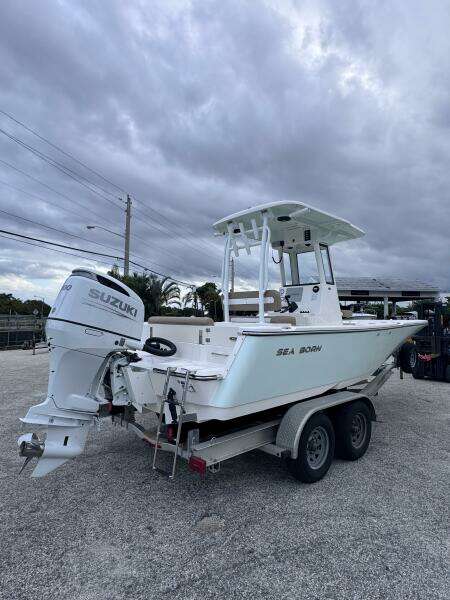 22ft Sea Born Yacht For Sale