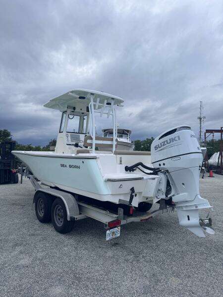 22ft Sea Born Yacht For Sale