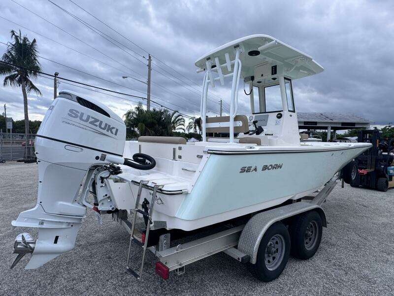 22ft Sea Born Yacht For Sale