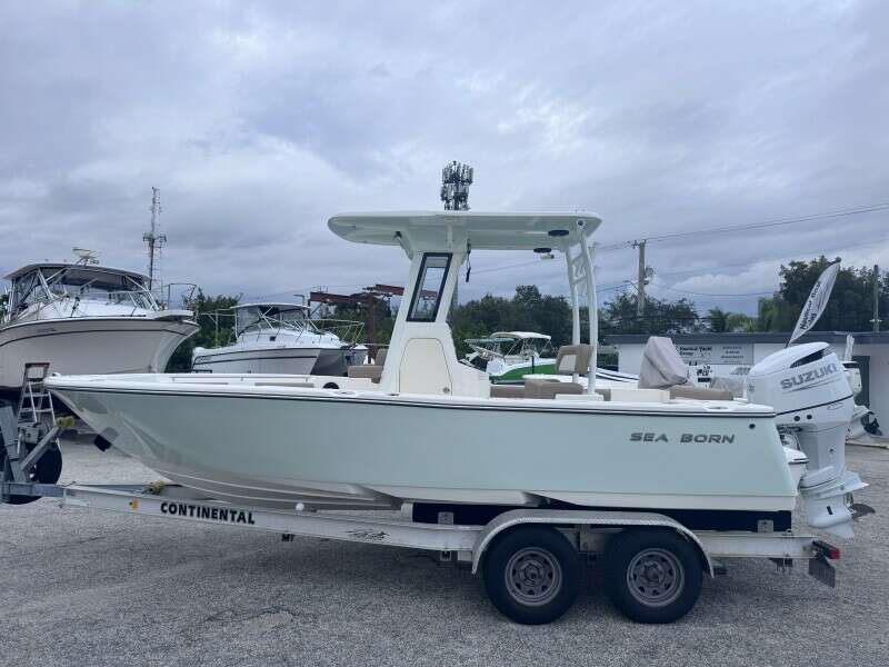 22ft Sea Born Yacht For Sale