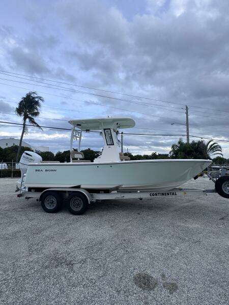 22ft Sea Born Yacht For Sale