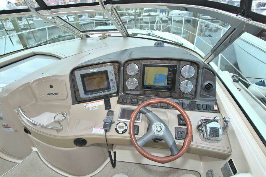 44ft Sea Ray Yacht For Sale