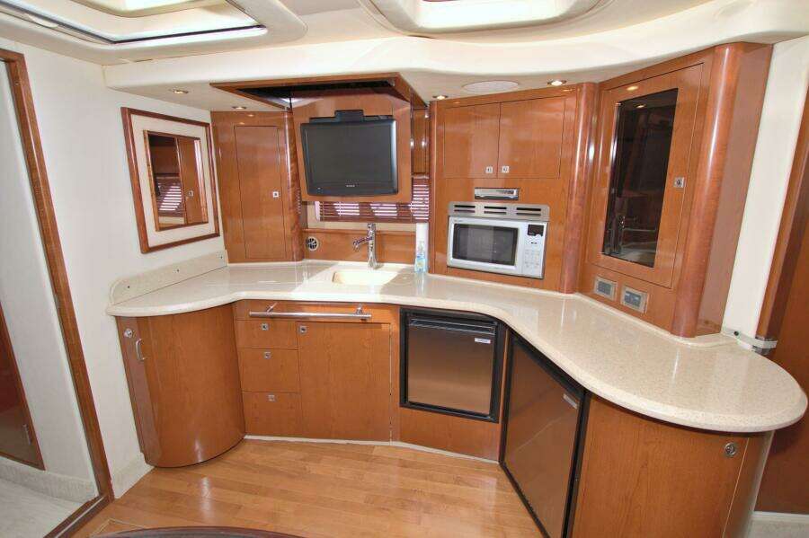 44ft Sea Ray Yacht For Sale