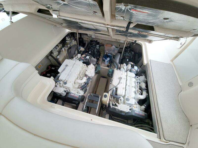 44ft Sea Ray Yacht For Sale