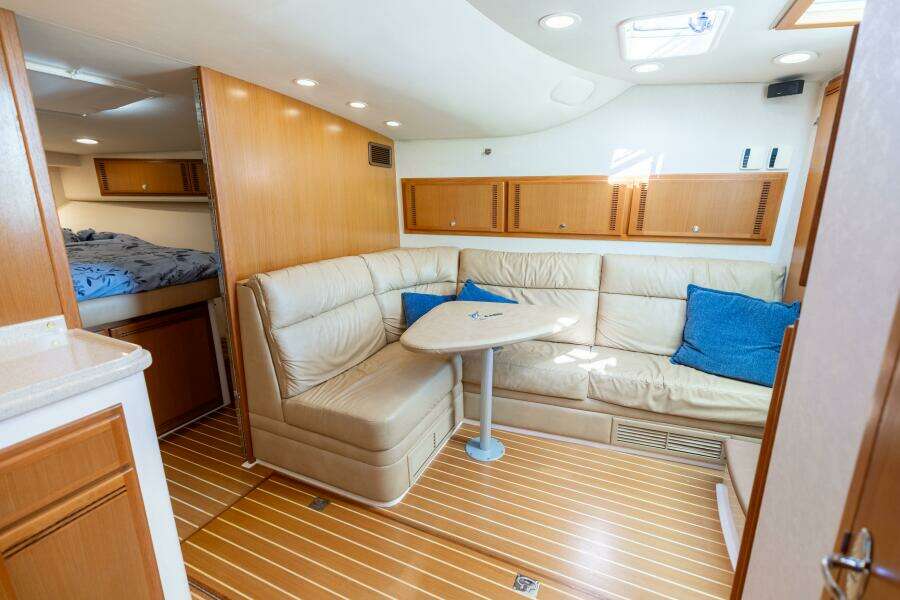 2008 Cabo 40 Express 'Hooker'