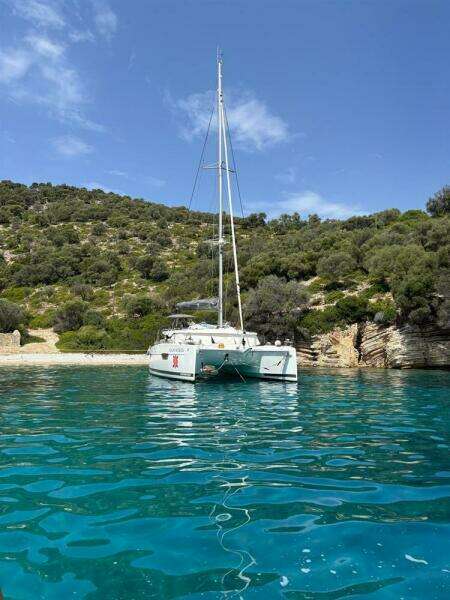 Four Roses 44ft Fountaine Pajot Yacht For Sale