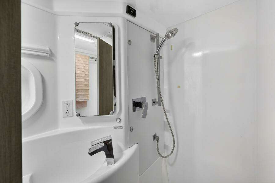 44ft Leopard Yacht For Sale