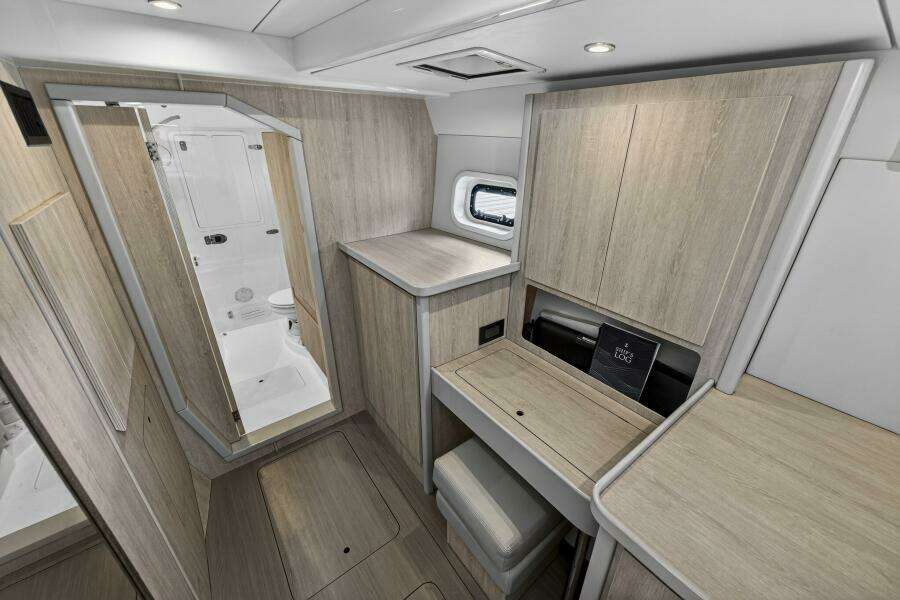 44ft Leopard Yacht For Sale