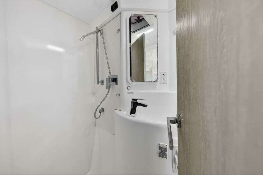 44ft Leopard Yacht For Sale