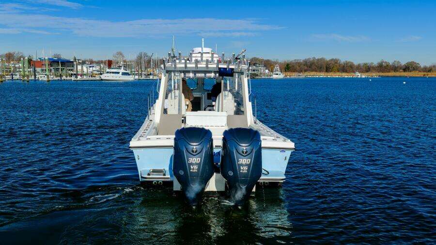 31ft Steiger Craft Yacht For Sale