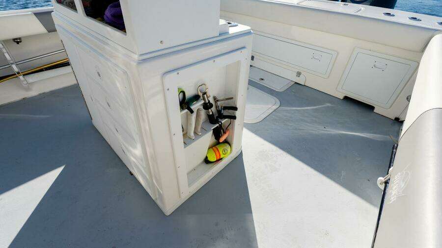 31ft Steiger Craft Yacht For Sale