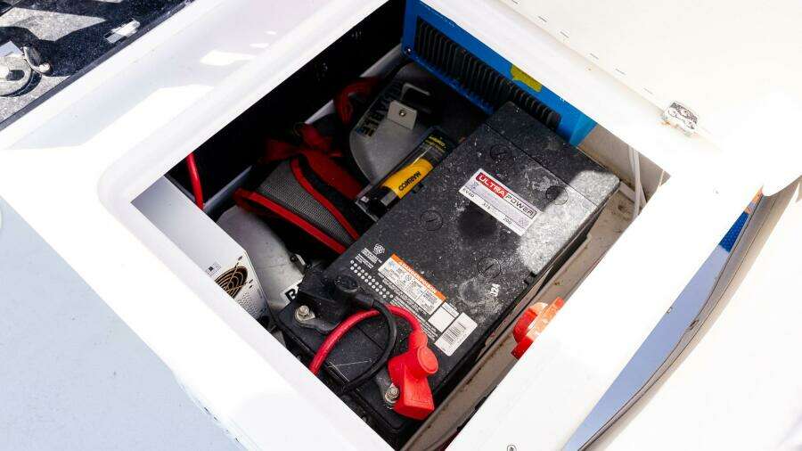 31ft Steiger Craft Yacht For Sale