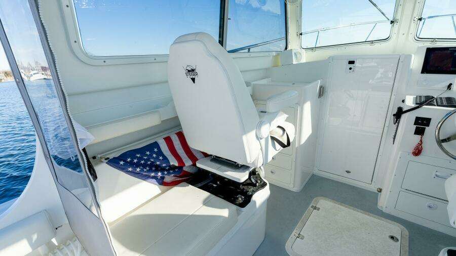 31ft Steiger Craft Yacht For Sale