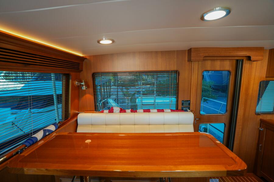 53' 2025 Marlow Explorer 53E-CB