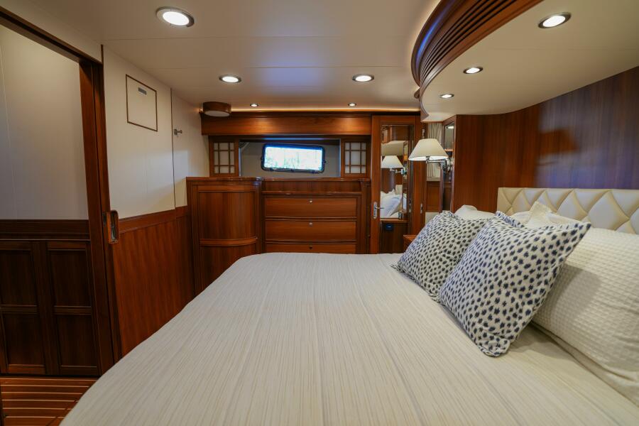 53' 2025 Marlow Explorer 53E-CB