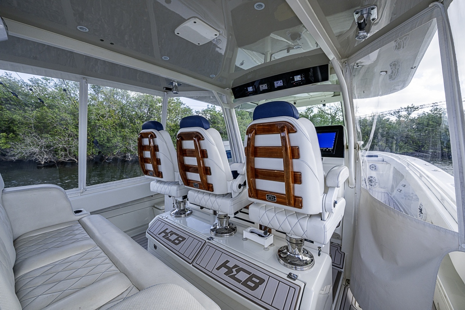 TRADITION 53ft HCB Yacht For Sale