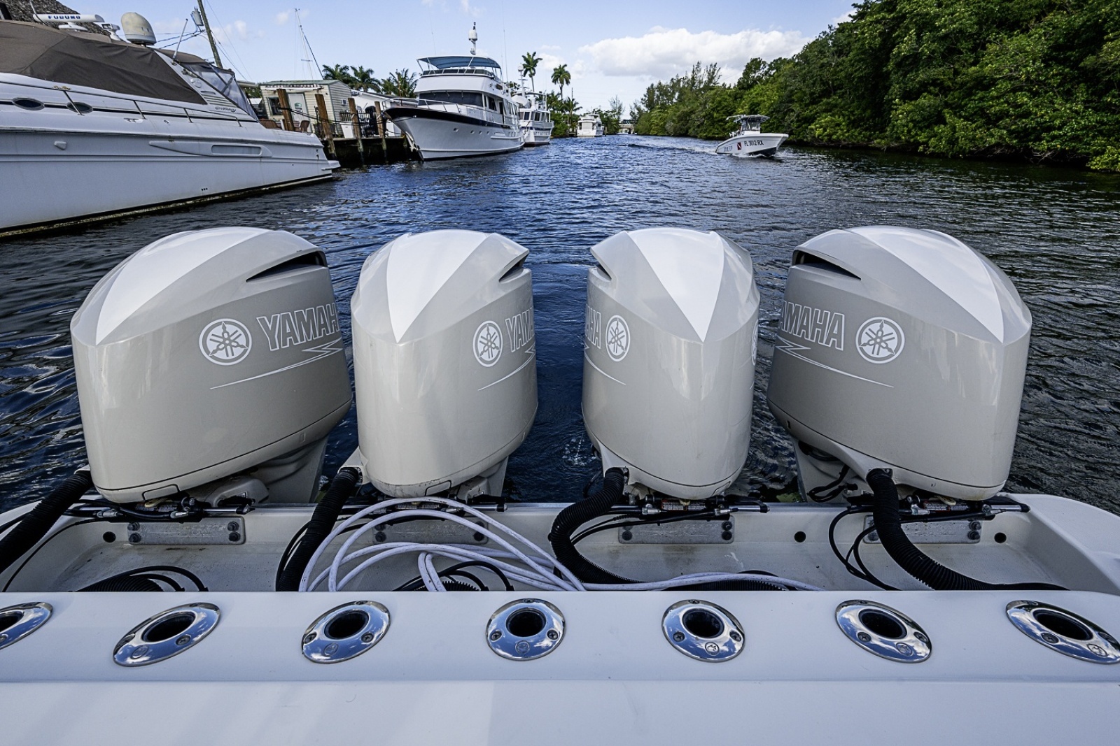 TRADITION 53ft HCB Yacht For Sale