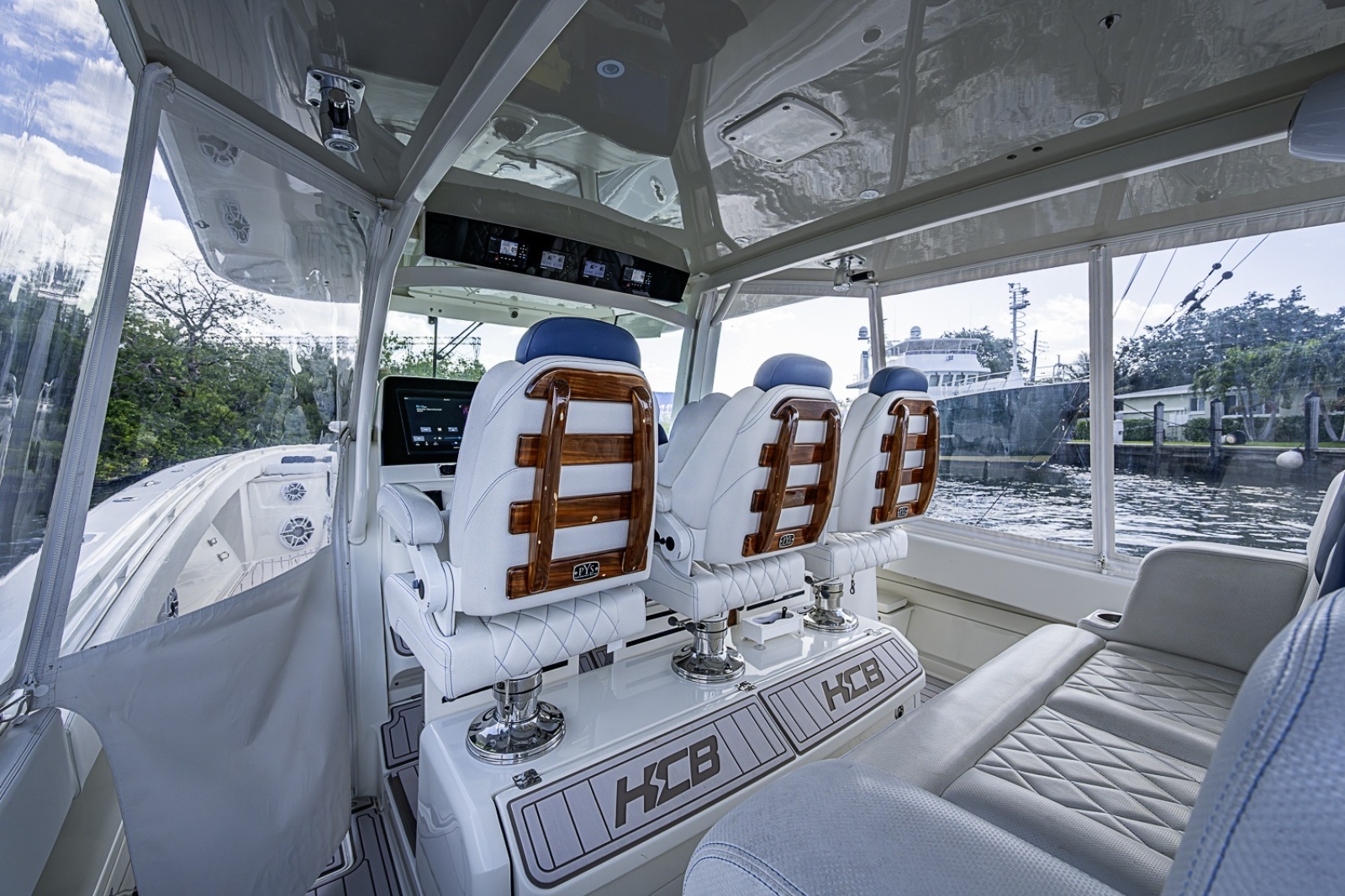 TRADITION 53ft HCB Yacht For Sale