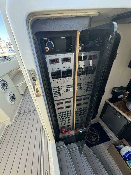 TRADITION 53ft HCB Yacht For Sale