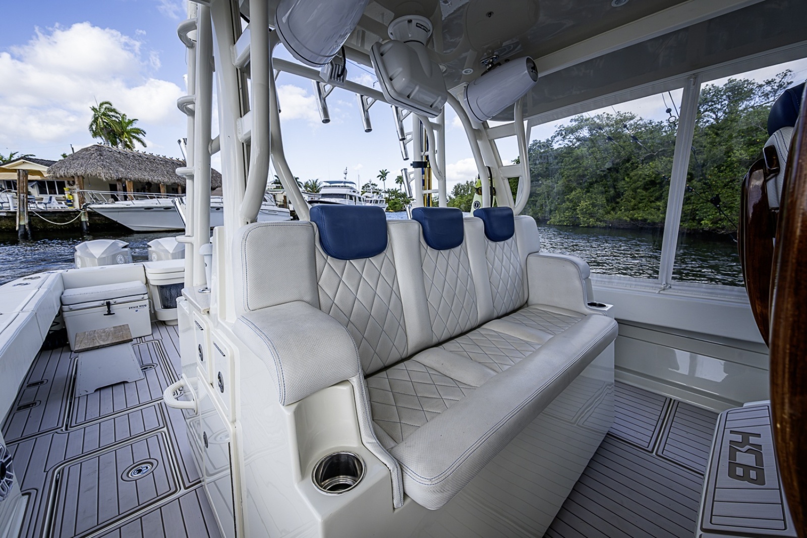 TRADITION 53ft HCB Yacht For Sale