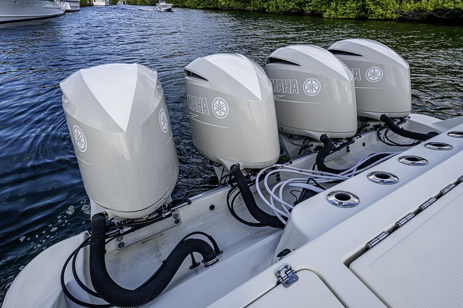 TRADITION 53ft HCB Yacht For Sale